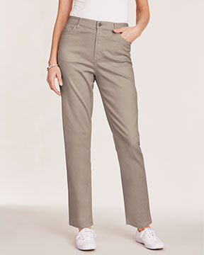 photo of bottom-half of model DENIMEASE PANTS