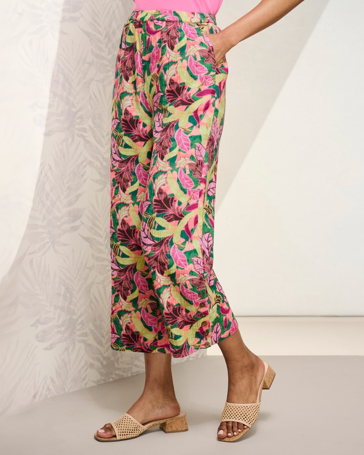 Easy Breezy Button Trim Crop image number 4