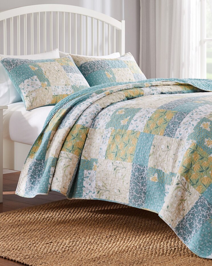 Greenland Home Fashions Evangeline Quilt Set image number 1