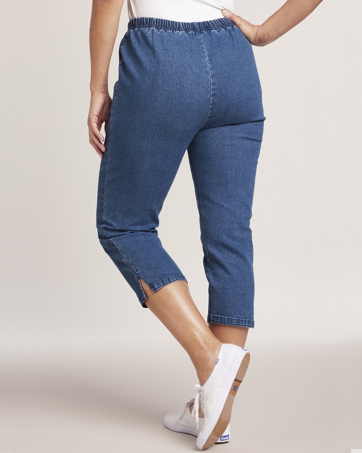 DenimEase™ Classic Pull-On Capris image number 2