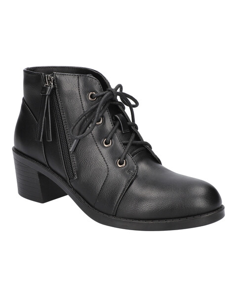 Easy Street Becker Ankle Boots