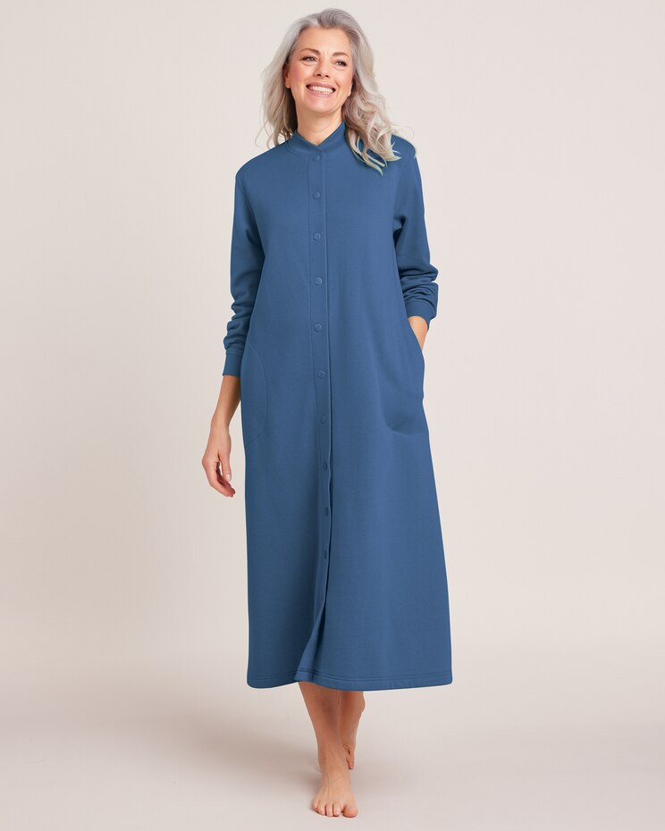 Better-Than-Basic Fleece Snap Front Robe image number 1