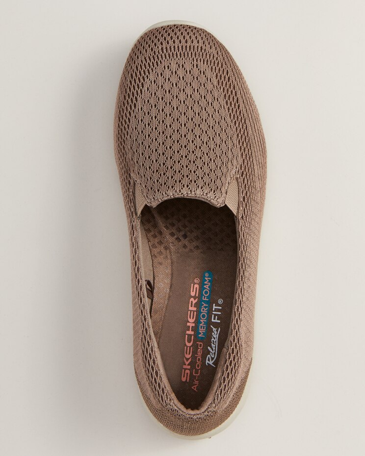Skechers® Relaxed Fit: Reggae Fest 2.0 - Sweet Poise image number 2
