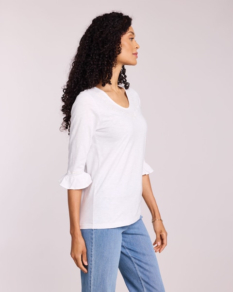 Slub Knit Flounce Embroidered Top