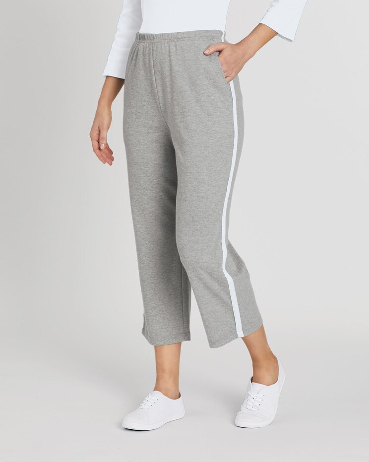 Fresh Knit Sport Capris image number 1
