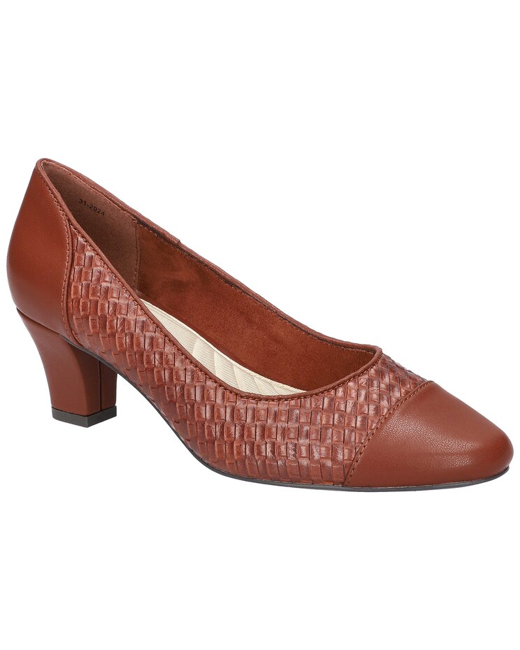 Easy Street® Wes Pumps image number 1