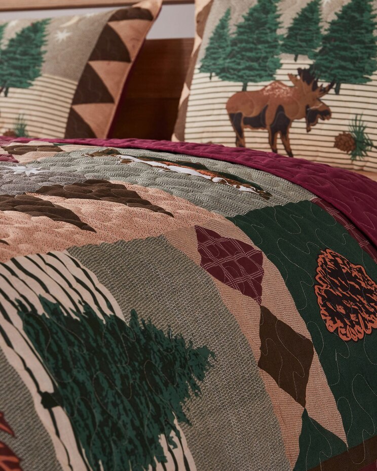 Moose Lodge Quilt Set image number 2