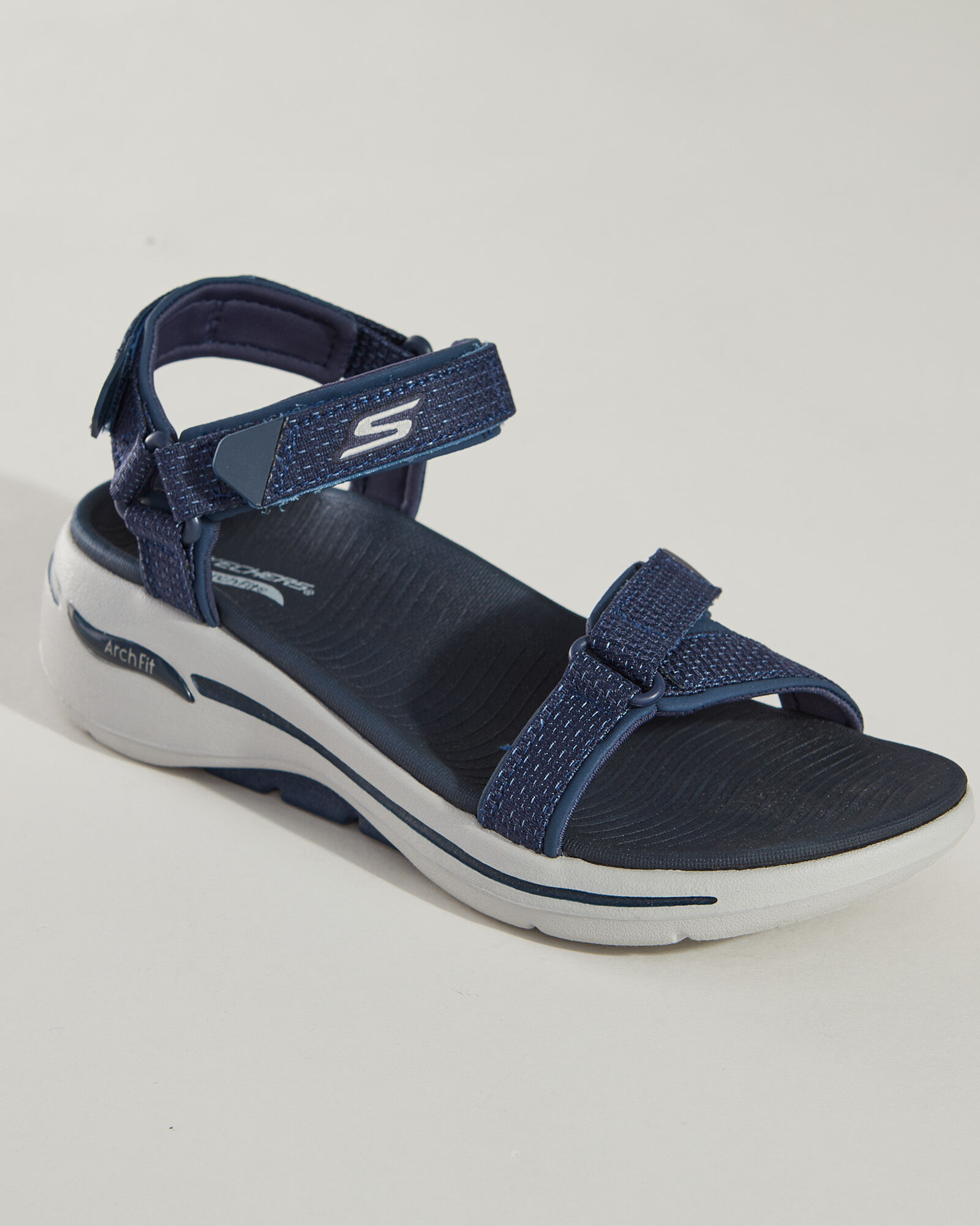 Skechers sandals size 4 discount