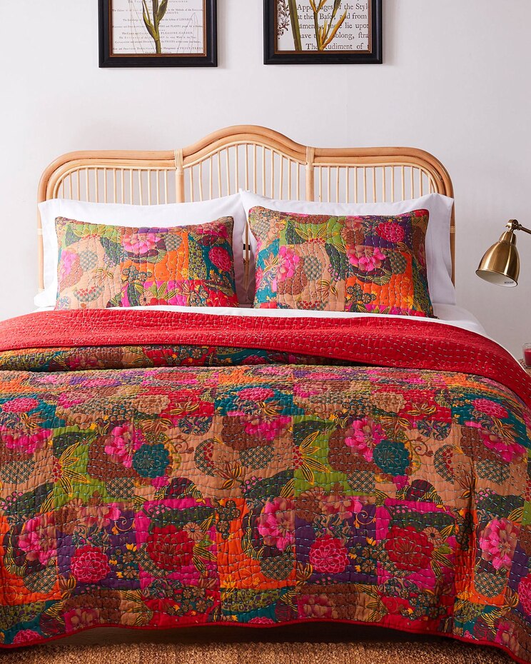 Jewel Quilt Set image number 1