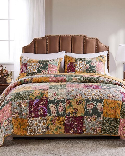 Antique Chic Quilt Set
