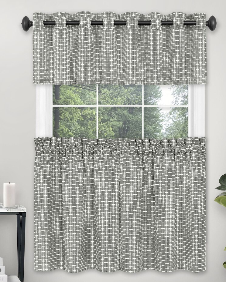 Bedford Window Program - Valance image number 1