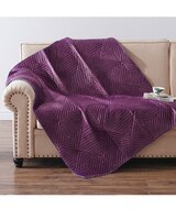 Greenland Home Fashions Riviera Velvet Throw Blanket thumbnail number 1