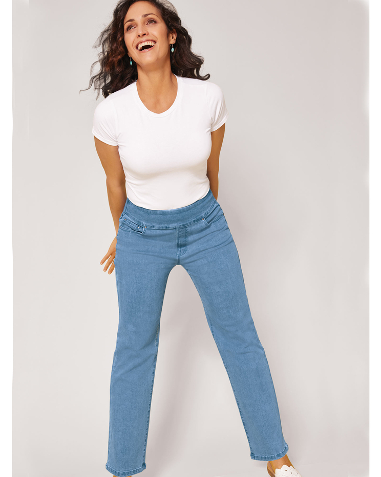 DenimEase Flat-Waist Wide-Leg Jeans image number 2