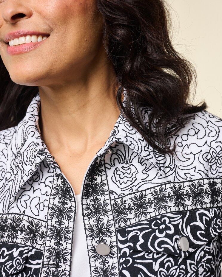 Embroidered Border Print Jacket image number 3