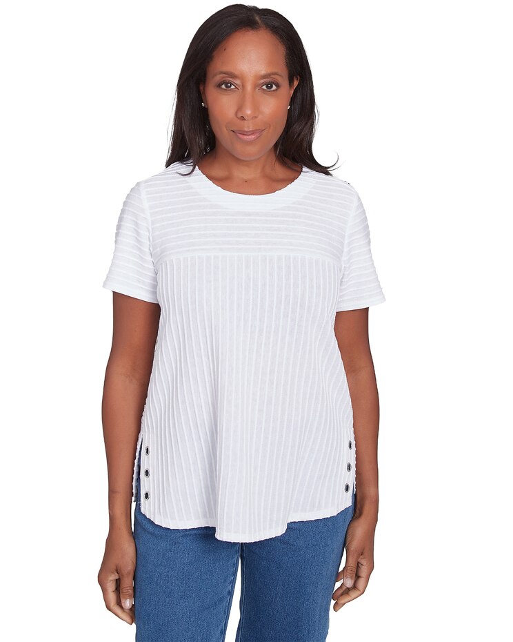 Alfred Dunner® Classics Solid Textured Short Sleeve Tee image number 1