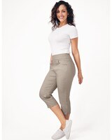 DenimEase Flat-Waist Capris thumbnail number 2
