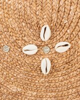 By The Sea Shore- Fine Wheat Straw Braid Clutch With Seashell Flowers thumbnail number 2