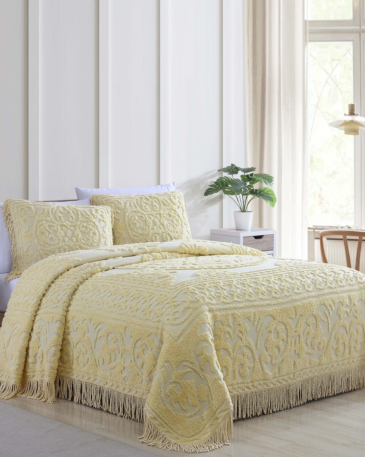 Medallion Chenille Bedspread image number 1