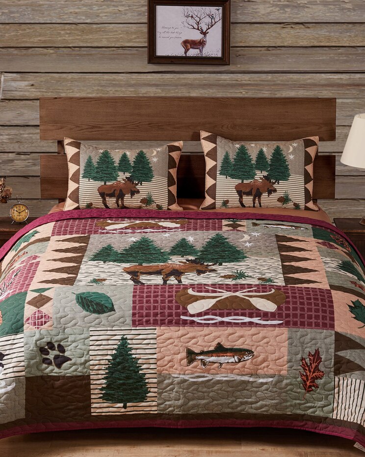 Moose Lodge Quilt Set image number 1