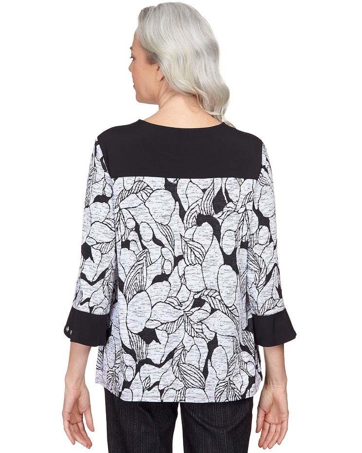 Alfred Dunner® World Traveler Floral Jacquard Bordered Flutter Sleeve Top image number 2