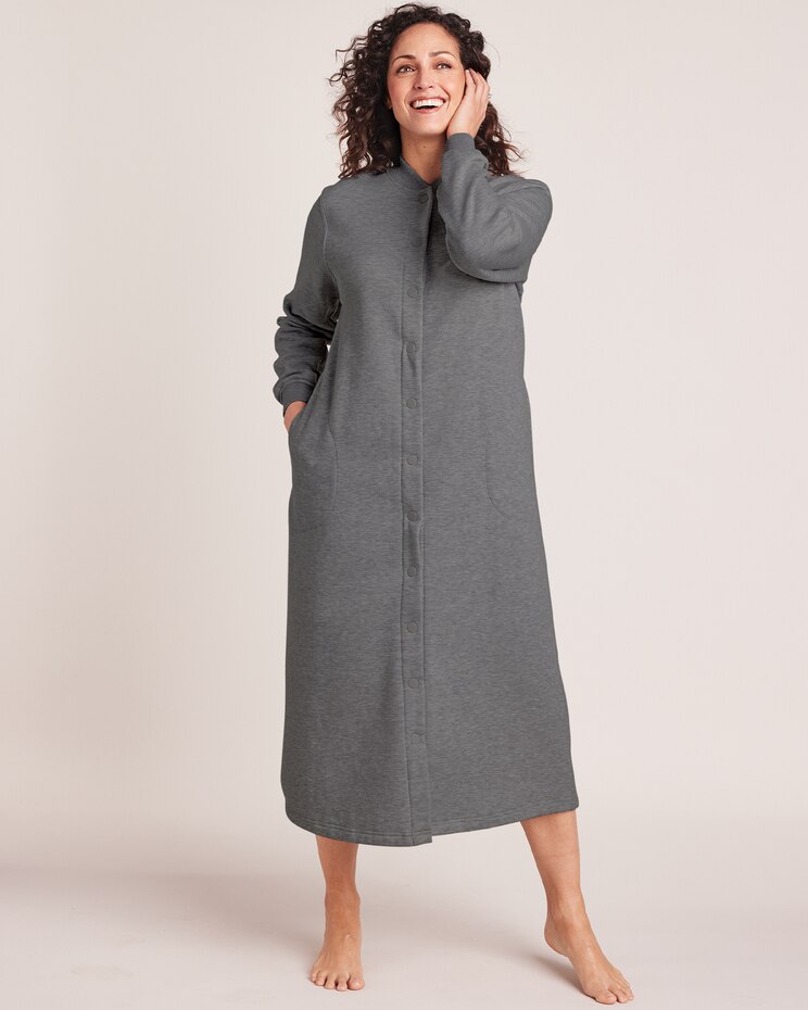 Better-Than-Basic Fleece Snap Front Robe image number 1