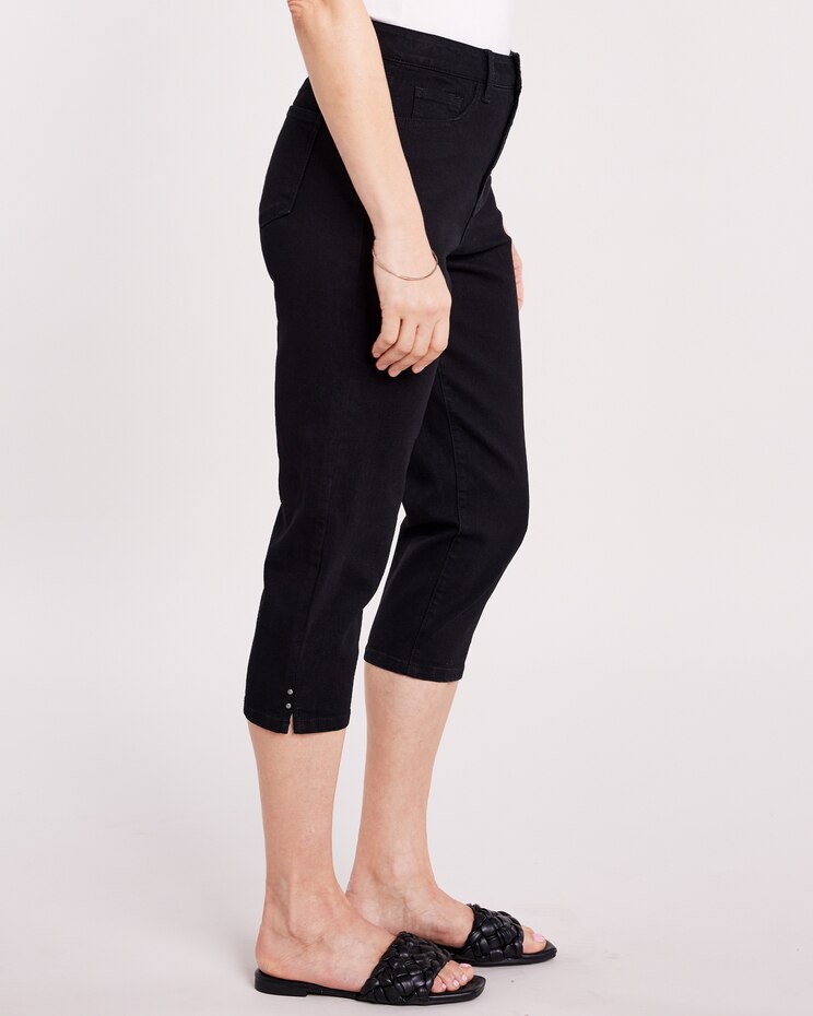 DenimEase™ Classic 5-Pocket Capris image number 2