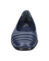 Easy Street Hayes Square Toe Flats thumbnail number 2