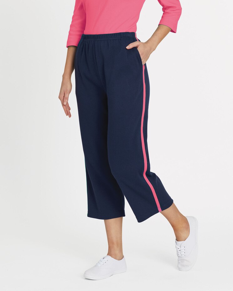 Fresh Knit Sport Capris image number 1