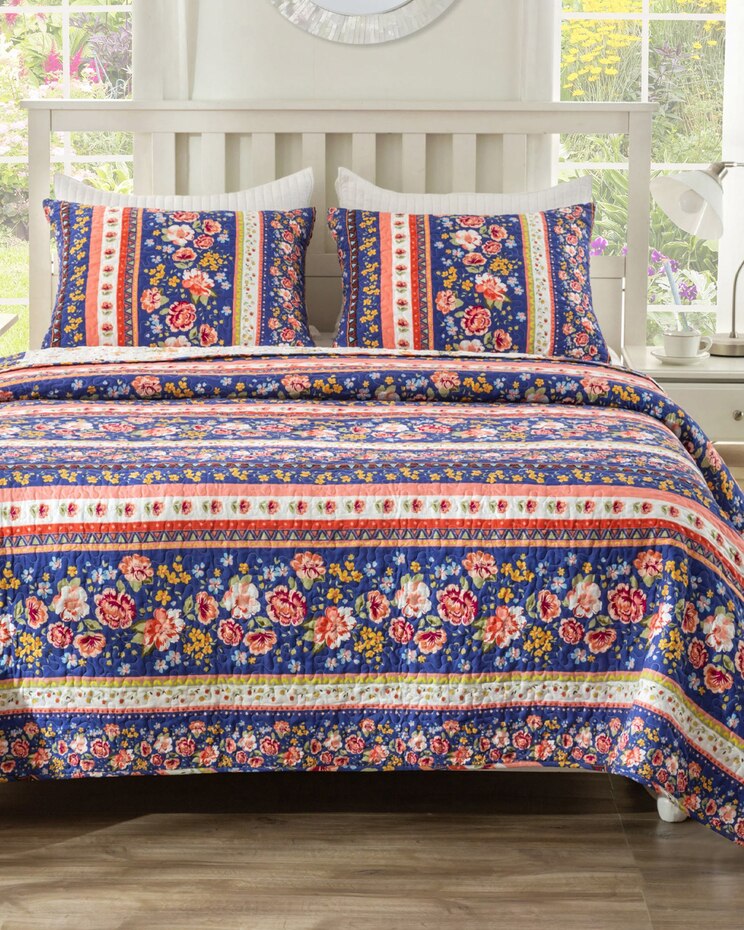 Marsha Quilt Set image number 1