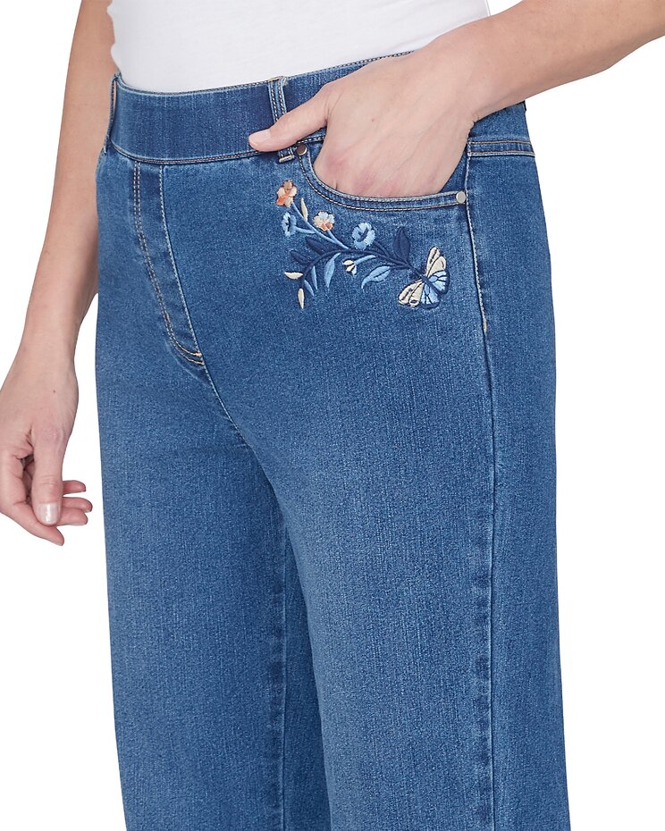 Alfred Dunner® Scottsdale Floral Embroidered Ankle Fringe Pants image number 5
