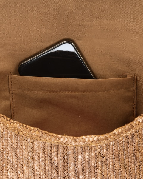 By The Sea Shore- Fine Wheat Straw Braid Clutch With Seashell Flowers