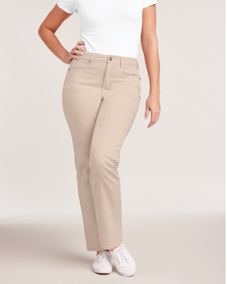 DenimEase Classic 5-Pocket Jeans image number 3