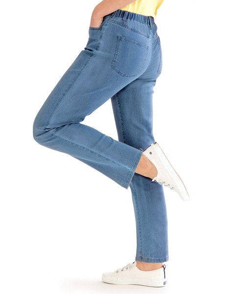 DreamFlex Denim Comfort-Waist Classic Straight Jeans