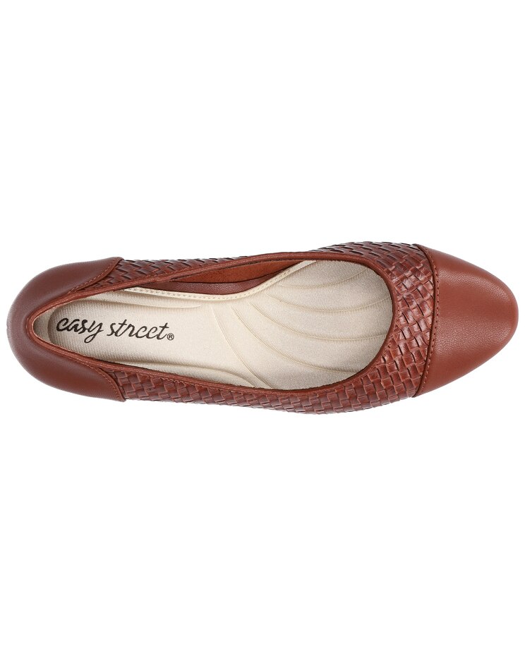 Easy Street® Wes Pumps image number 7