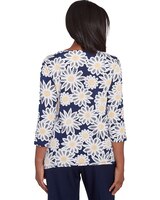 Alfred Dunner® Block Island Daisy Puff Print Top with Necklace thumbnail number 2