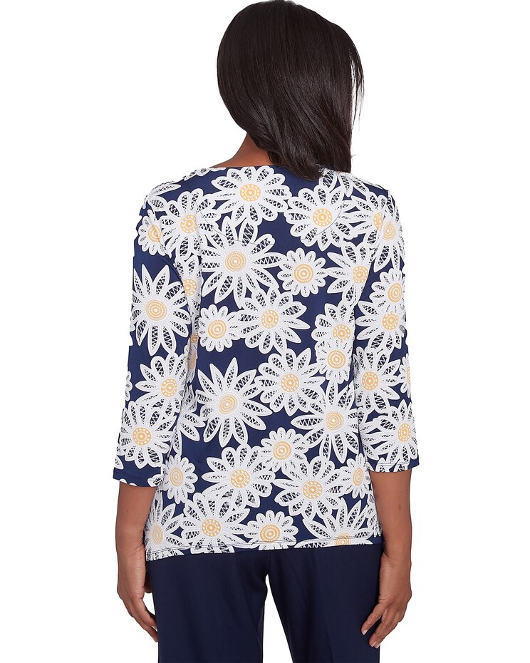 Alfred Dunner® Block Island Daisy Puff Print Top with Necklace image number 2