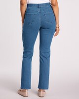 DenimEase™ Flat-Waist Cargo Jeans thumbnail number 3