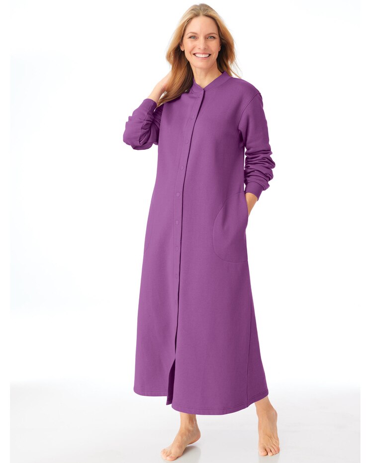 Better-Than-Basic Fleece Snap Front Robe image number 1