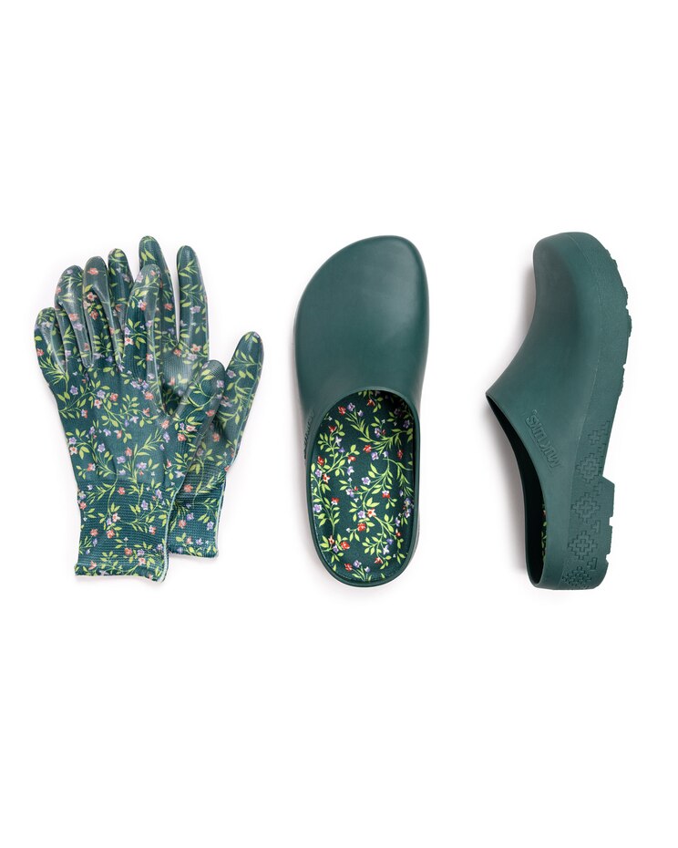 MUK LUKS® Women's Garden Clog and Glove Set image number 1