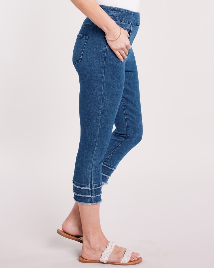 DenimEase™ Frayed Hem Crop Jeans image number 2