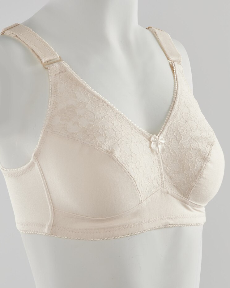 Valmont Soft Cup Bra with Lace image number 1